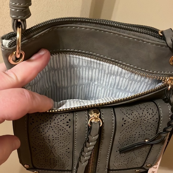 NYC sling / crossbody purse NWT!! - Picture 3 of 15